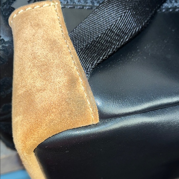 Coach Hitch Backpack – Style C6609 (H2161-C6609) - Rare & Discontinued - Picture 11 of 14